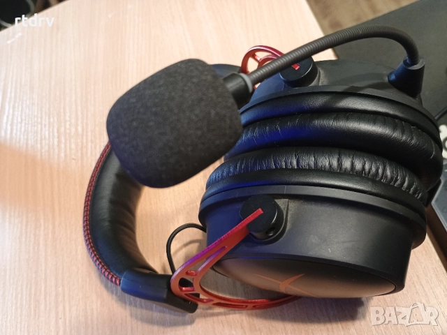 Hyperx cloud alpha wireless, снимка 3 - Слушалки за компютър - 52750320