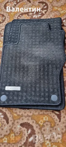 Продавам оригинални мокетни стелки за Mercedes  ML 164, снимка 9 - Аксесоари и консумативи - 49267628