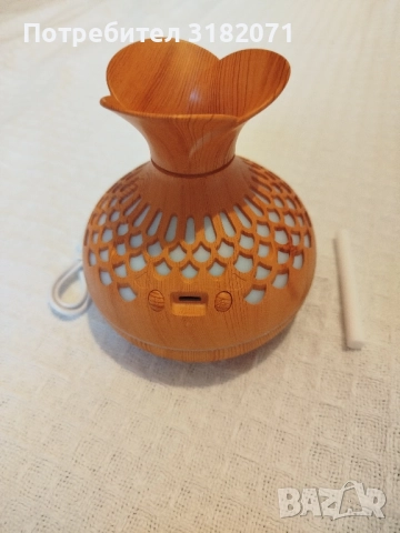 Арома дифузер с LED осветяване и 300мл обем, снимка 3 - Други - 52154499