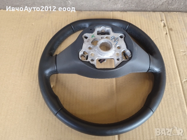 Кожен волан Volkswagen golf 8 оригинален, снимка 3 - Части - 51483425