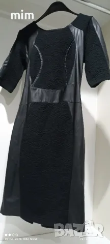 плътна рокля с кожени елементи 