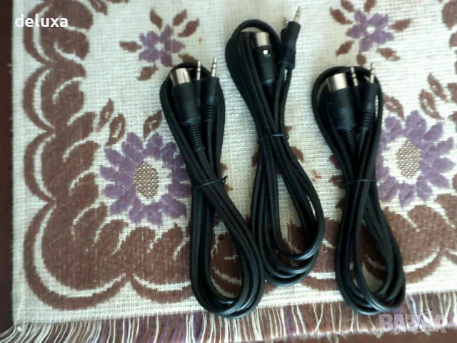 Аудио кабел петица - два жака 3,5 мм, снимка 2 - Други - 47437371