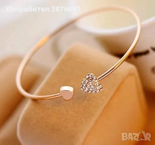 Отворена гривна със златно покритие във формата на сърце с кристали, снимка 3 - Гривни - 48287519