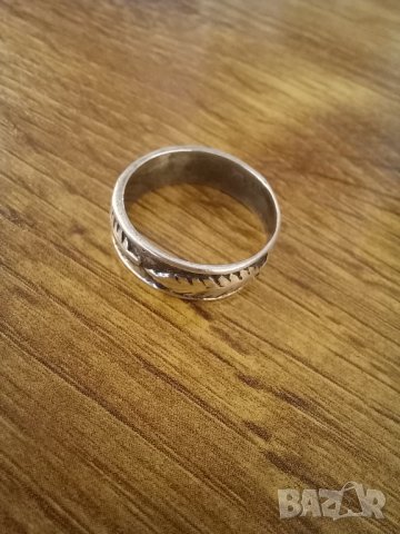 Сребърен пръстен, тип халка с пера