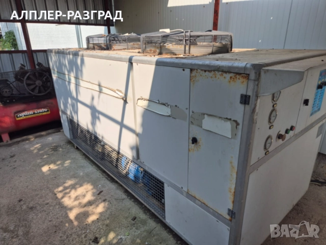 Работеща линия за пластмасови кутии за сирене - Krauss Maffei!!!, снимка 10 - Друго търговско оборудване - 51580978