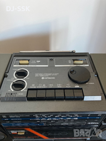 HITACHI TRK-930E  VINTAGE RETRO CD BOOMBOX Ghetto Blaster радио касетофон, снимка 3 - Радиокасетофони, транзистори - 44911660