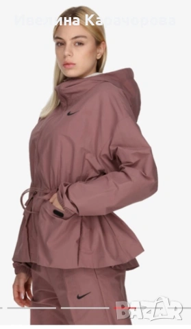 Дамско яке Nike