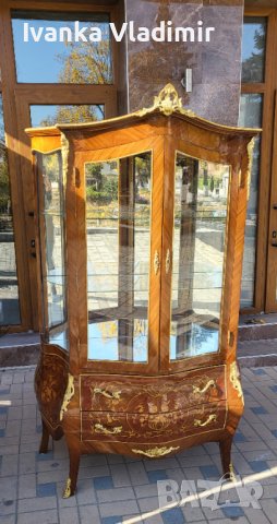 Италианска барокова витрина , снимка 1 - Секции и витрини - 38440428