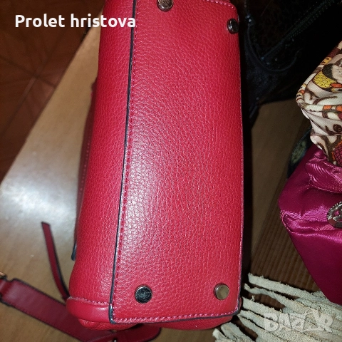 Дамска чанта, снимка 5 - Чанти - 52565538