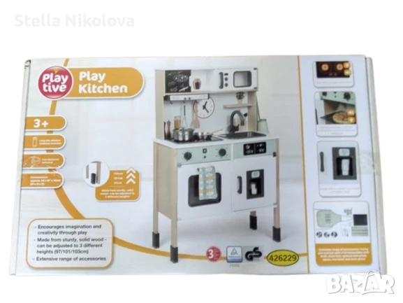 Дървена кухня с аксесоари, звук и светлини