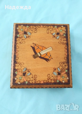 Пирографирана табакера , снимка 2 - Антикварни и старинни предмети - 53370415