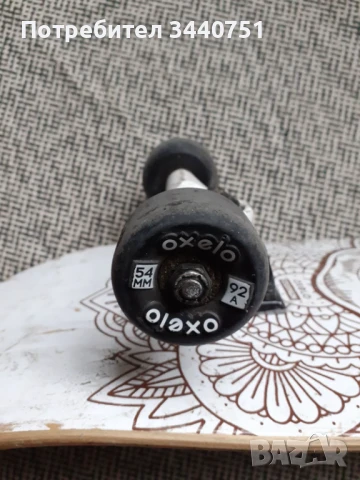 Скейтборд Оxelo 78/20 см, снимка 4 - Скейтборд, ховърборд, уейвборд - 50481915
