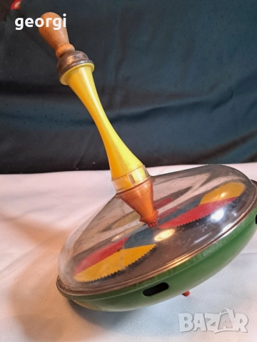 стара ламаринена играчка пумпал 29/3