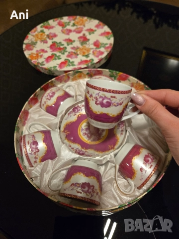 Страхотен сервиз за кафе от ЯПОНСКИ ПОРЦЕЛАН, снимка 4 - Сервизи - 52774645