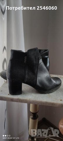 Черни боти, снимка 4 - Дамски боти - 34798816