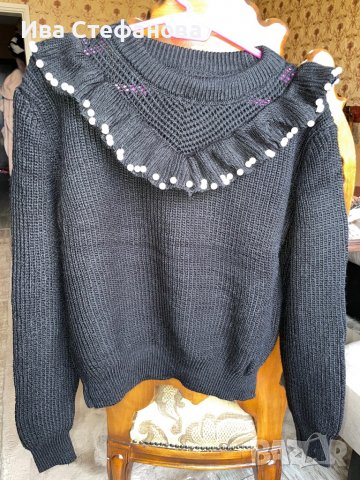 Кокетен елегантен  черен пуловер с перли , снимка 4 - Блузи с дълъг ръкав и пуловери - 38749652