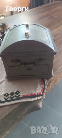 Руска музикална кутия , снимка 2 - Антикварни и старинни предмети - 51611134