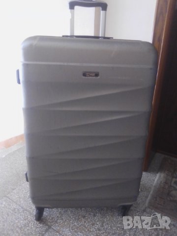 Три куфара карета с 4 колелца