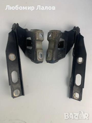 Панти преден капак Audi A5 S5 (08-15)г. 8Т0823302B 8T0823301B , снимка 2 - Части - 50986554