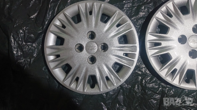 Оригинални 2броя 15"тасове за форд. 19 броя гайки 12x1,5 за форд фокус МК1 . , снимка 2 - Аксесоари и консумативи - 52106234