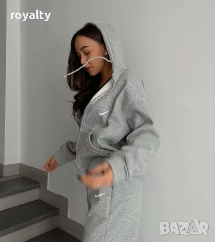Nike дамски спортен екип , снимка 3 - Спортни екипи - 49943109