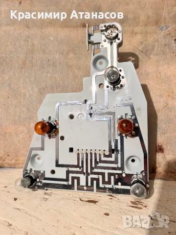 A2118201677. Платка стоп десен за Мерцедес Е-класа W211. Седан. Авангард