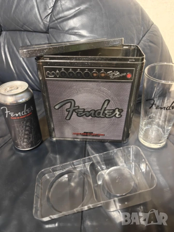 Fender METAL BOX-PLUG-IN Craft Lager Beer and Pint Glas, снимка 6 - Китари - 53378258