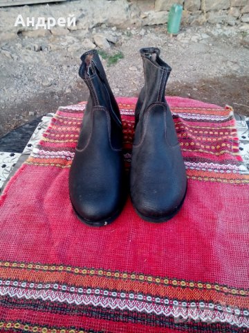 Стари Български обувки,Боти