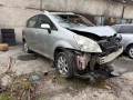 Toyota Corolla Verso 2.2 D-4D на части, снимка 1