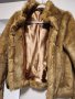 Дамско пухено палтенце, почти ново, 40 лв., размер 40.