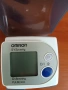 апарат за кръвно налягане Omron , снимка 1