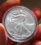 Американски орел 1 унция чисто сребро, снимка 2