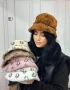 пухени шапки louis vuitton , снимка 1
