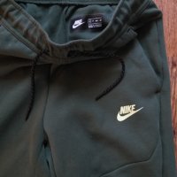 Nike Sportswear Tech Fleece Joggers - страхотно мъжко долнище КАТО НОВО ХС, снимка 3 - Спортни дрехи, екипи - 44005536