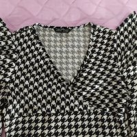 Дамска блуза с черно-бяла шарка, снимка 3 - Блузи с дълъг ръкав и пуловери - 43353967