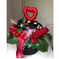 Кутии с цветя, снимка 2 - Подаръци за жени - 33021338