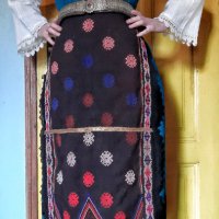 Автентичн Добруджанска женска носия , снимка 1 - Антикварни и старинни предмети - 33210577