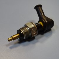 четка ел. контактна ZF M14x1.5xф4 electrical contact brash L-14mm 24VDC, снимка 1 - Резервни части за машини - 43863185