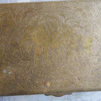 Старинна гравирана кутия бронз и дърво , снимка 10 - Антикварни и старинни предмети - 42998809
