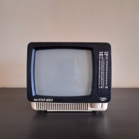Стар портативен телевизор, снимка 18 - Антикварни и старинни предмети - 32865581