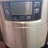 Кафемашина Russell Hobbs кафеварка с мелачка и кана, снимка 1 - Кафемашини - 43112209