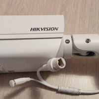 Мрежова IP камера HIKVISION DS-2CD2T43G2-2I: 4 MPX, снимка 2 - Камери - 43613714