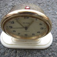 Часовник будилник Слава-5, снимка 1 - Антикварни и старинни предмети - 28665127