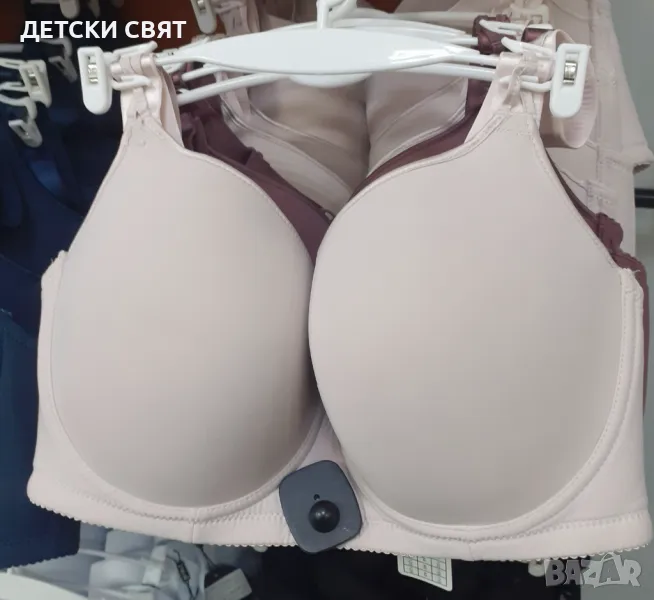 Нови сутиени с чашка Ф , снимка 1