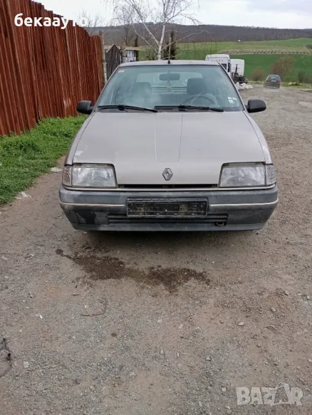 Рено 19 на части, снимка 1