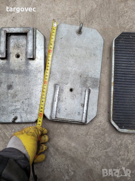 Комплект от четири броя железни степенки, снимка 1