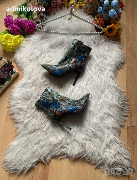 Нови змийски боти на ток, снимка 1