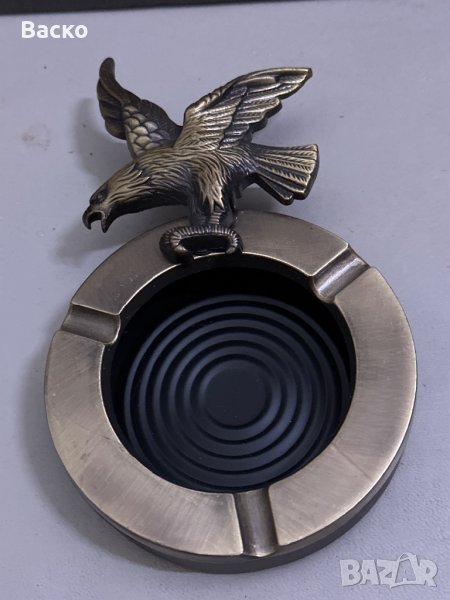 Пепелник, снимка 1