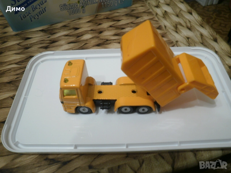 Siku сметовоз на Мерцедес - метално камионче , снимка 1