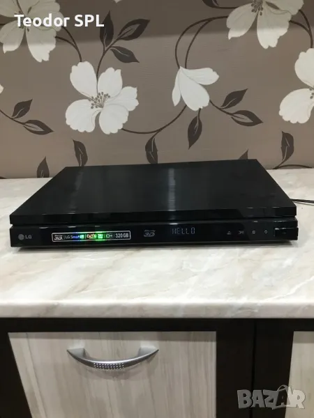 LG blu-ray 3D DVD player 320gb hdd, снимка 1